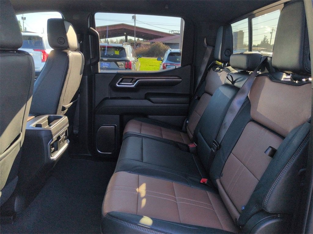 Used 2024 Chevrolet Silverado 1500 High Country w/ High Country Premium Package image 26