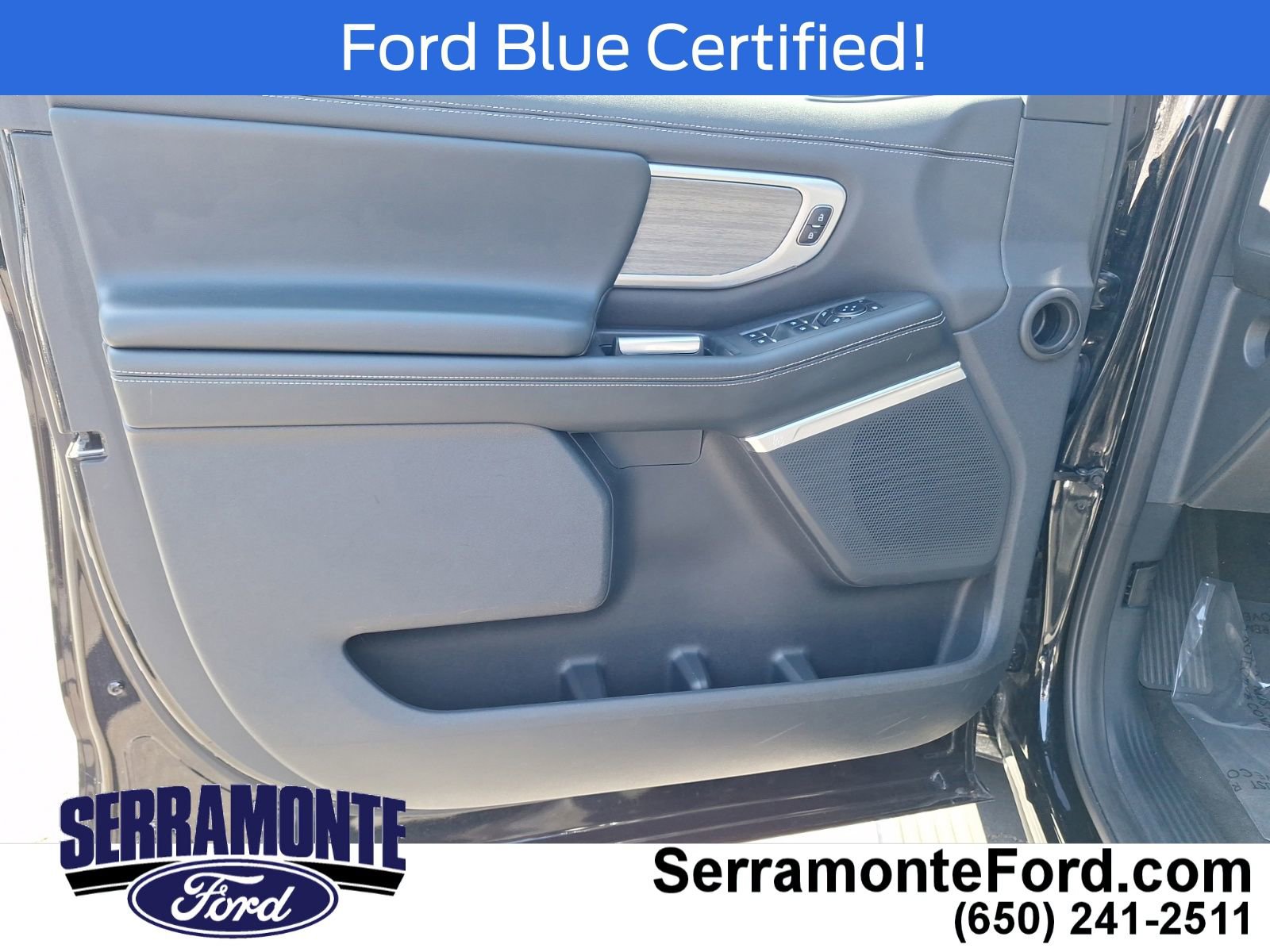 Certified 2025 Ford Expedition Max Platinum w/ Driver's Package AWD/4WD image 14