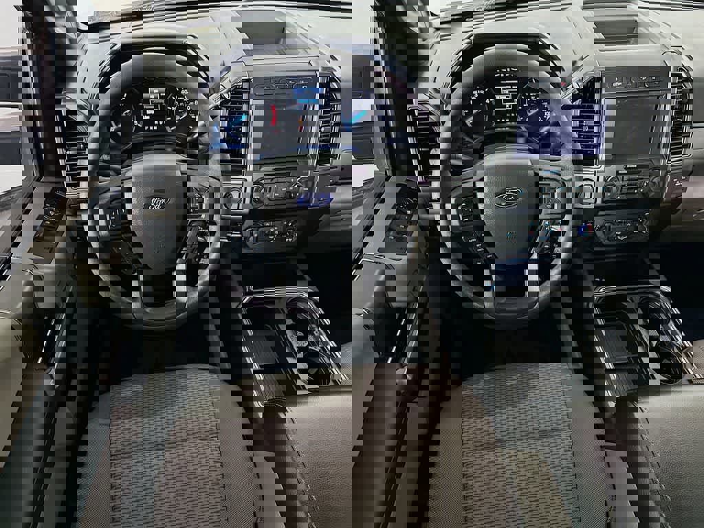 Certified 2020 Ford F250 XLT w/ XLT Premium Package image 13