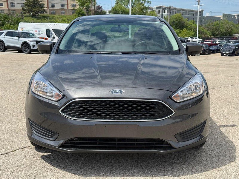 Certified 2018 Ford Focus SE FWD image 11