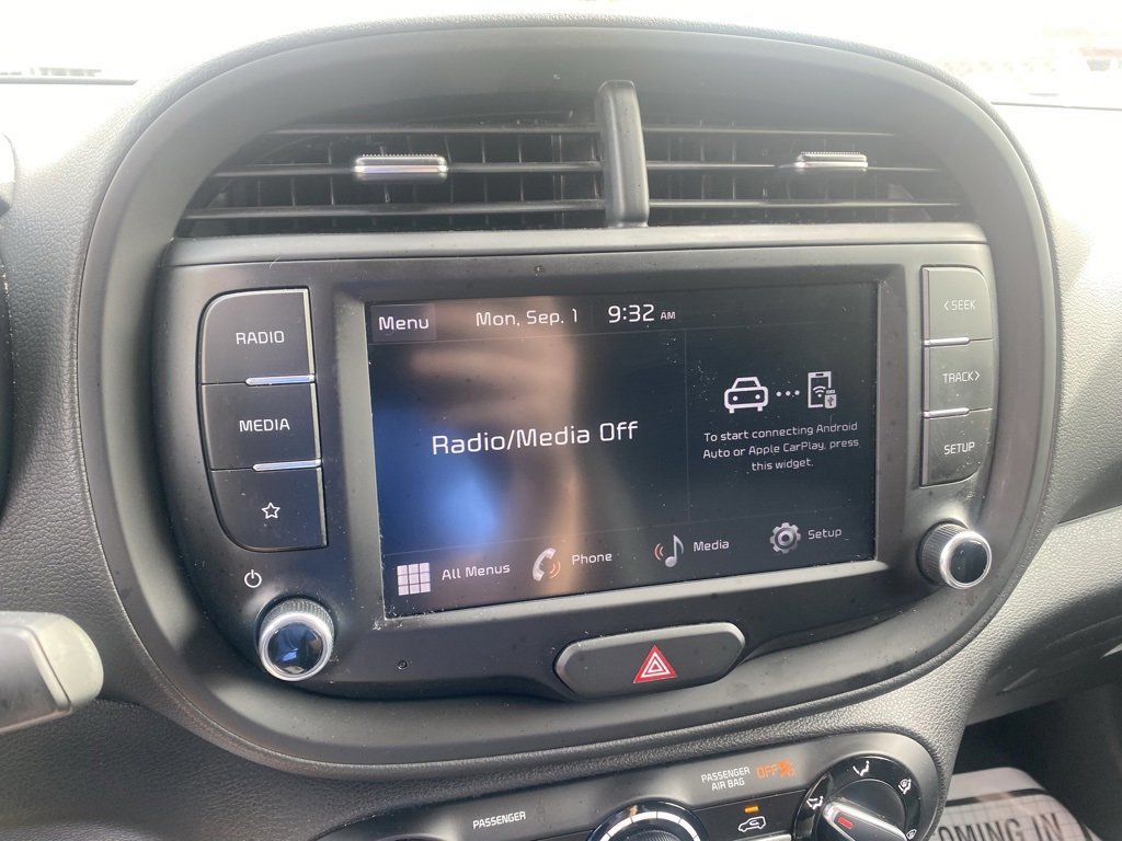 Used 2024 Kia Soul LX w/ Option Group 015 image 18