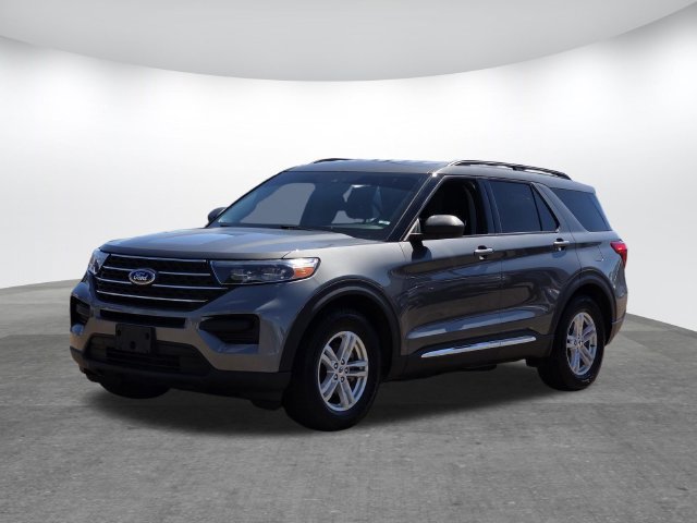 Certified 2023 Ford Explorer XLT RWD image 7
