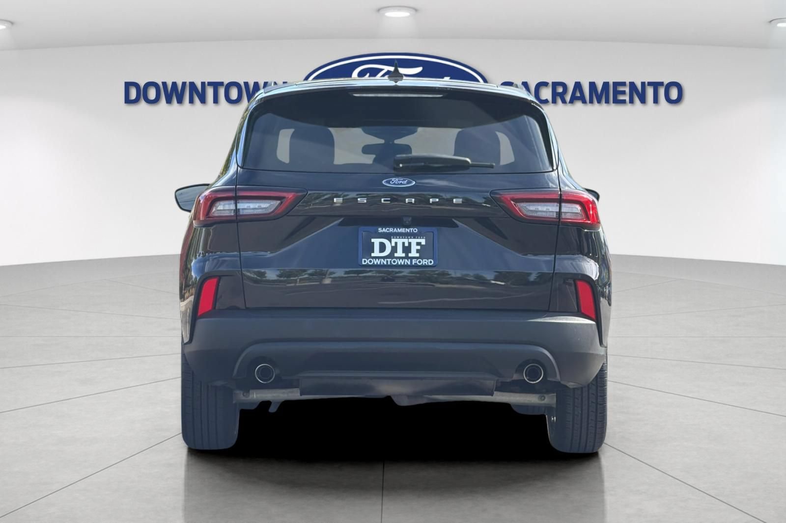 Certified 2025 Ford Escape ST-Line FWD image 9