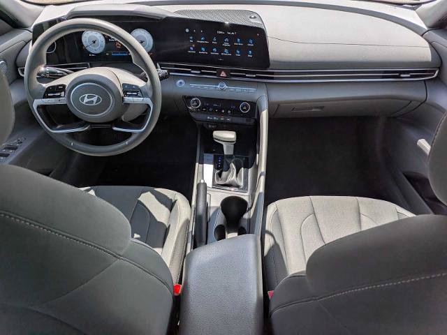 Used 2024 Hyundai Elantra SEL FWD image 19