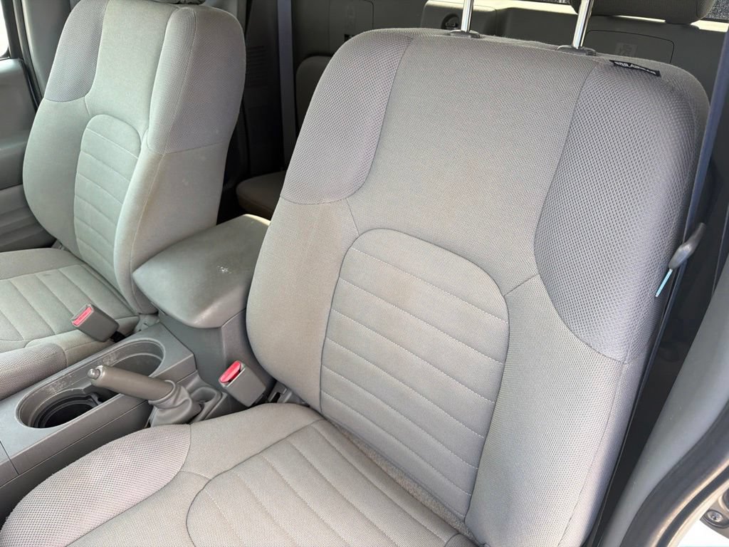 Used 2018 Nissan Frontier S RWD image 12