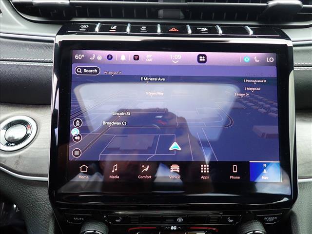 Used 2024 Jeep Grand Cherokee L Limited w/ Black Appearance Package AWD/4WD image 24