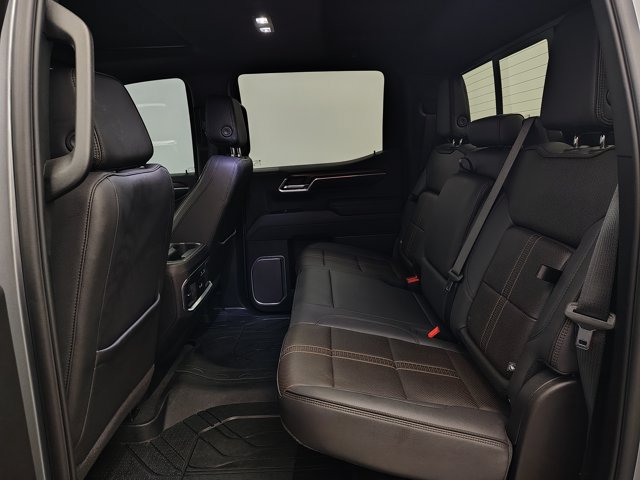 Used 2026 Chevrolet Silverado 1500 High Country AWD/4WD image 30