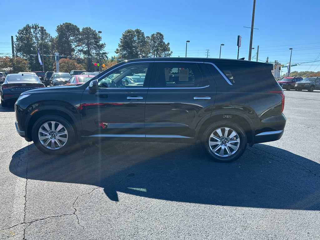 Used 2025 Hyundai Palisade SE FWD image 6