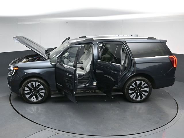 Certified 2025 Ford Expedition Platinum w/ Driver's Package AWD/4WD image 55