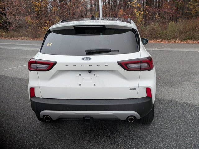 Certified 2024 Ford Escape SE w/ PHEV Premium Package image 4