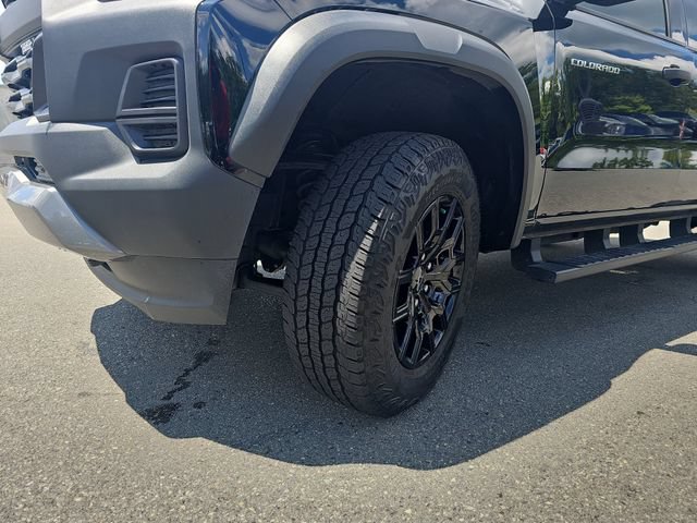 Used 2025 Chevrolet Colorado Trail Boss AWD/4WD image 28