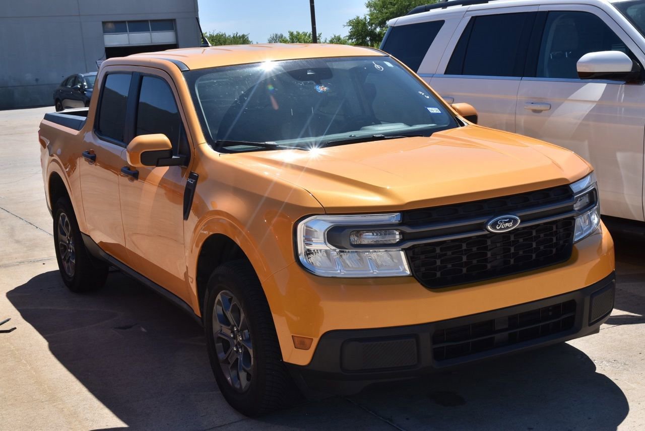 Certified 2023 Ford Maverick XLT w/ XLT Luxury Package image 6