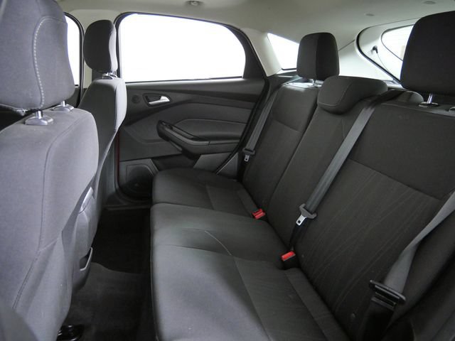 Certified 2018 Ford Focus SEL w/ Cold Weather Package FWD image 19