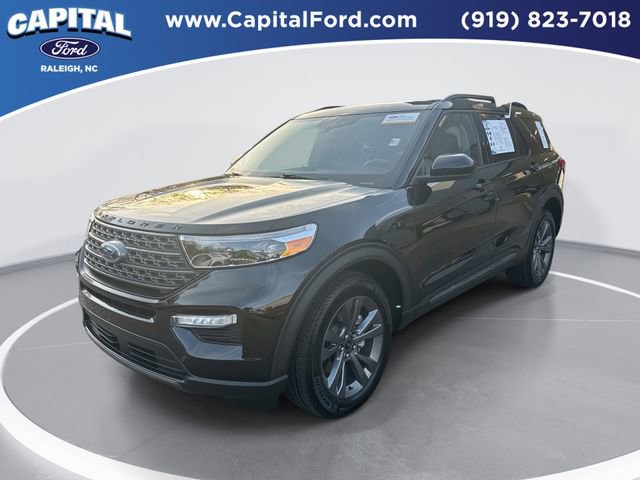 Certified 2023 Ford Explorer XLT w/ Equipment Group 202A image 1
