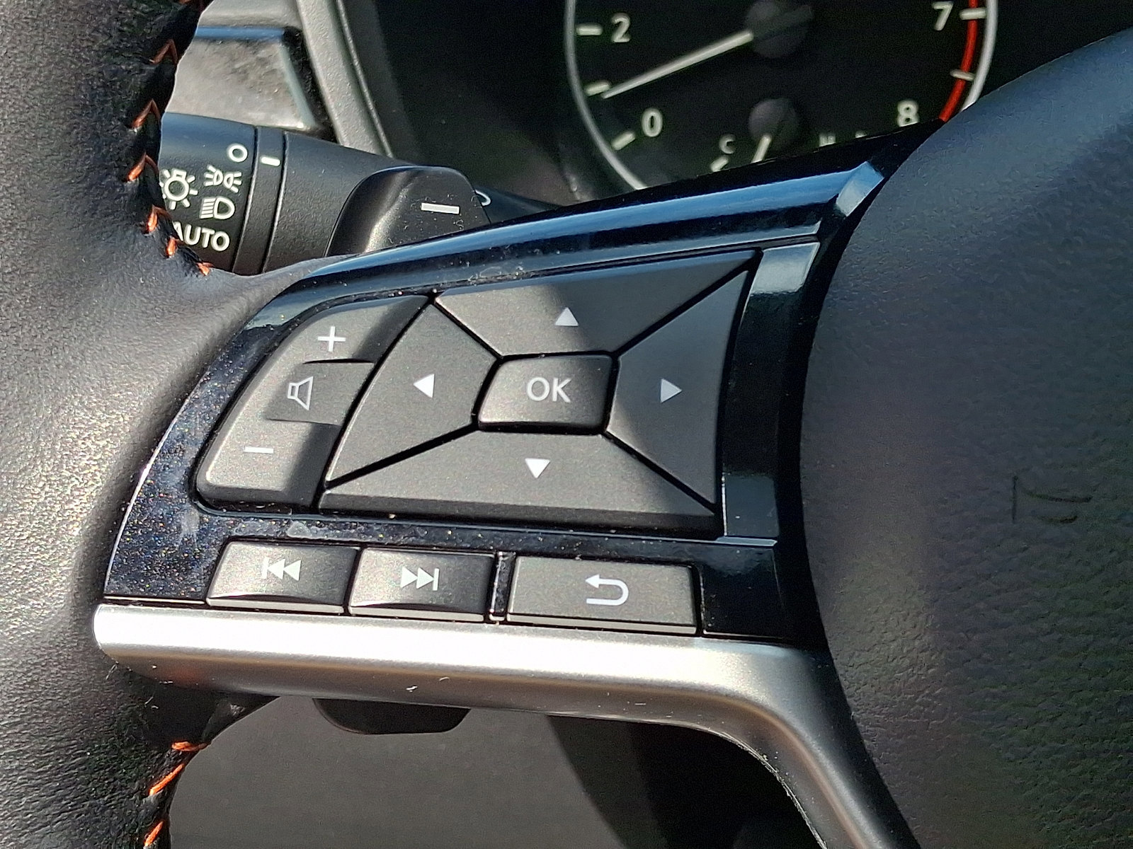 Used 2024 Nissan Altima 2.5 SR w/ SR Premium Package image 25