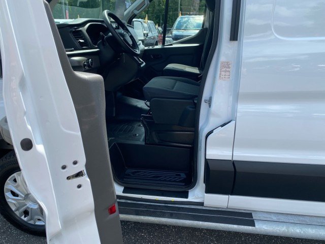 Certified 2025 Ford Transit 250 Low Roof w/ Exterior Upgrade Package RWD image 7