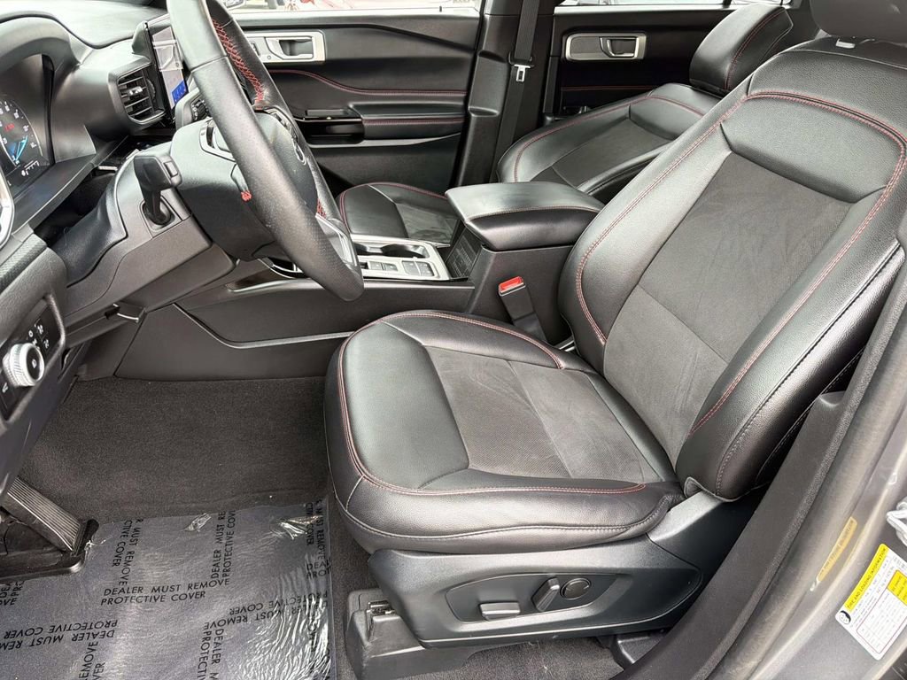 Certified 2023 Ford Explorer ST-Line w/ Class IV Trailer Tow Package image 19
