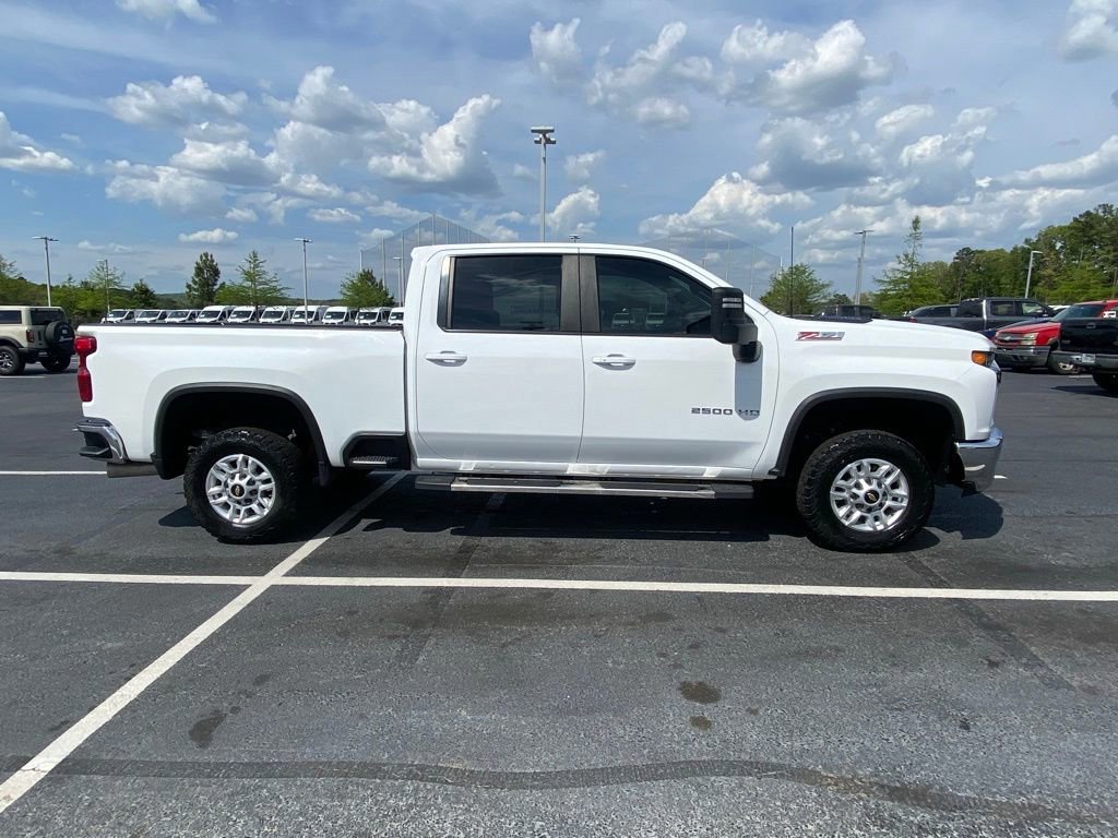 Used 2022 Chevrolet Silverado 2500 LT w/ Convenience Package image 6