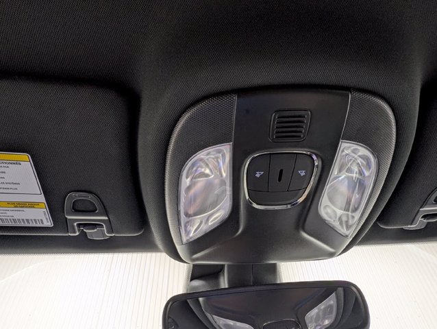 Used 2025 Jeep Compass Limited AWD/4WD image 9