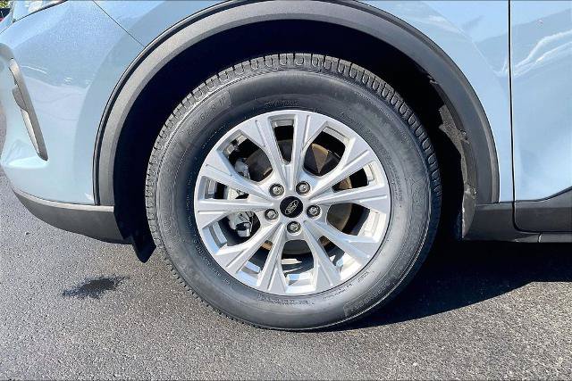 Certified 2023 Ford Escape Active w/ Tech Pack #1 FWD image 9