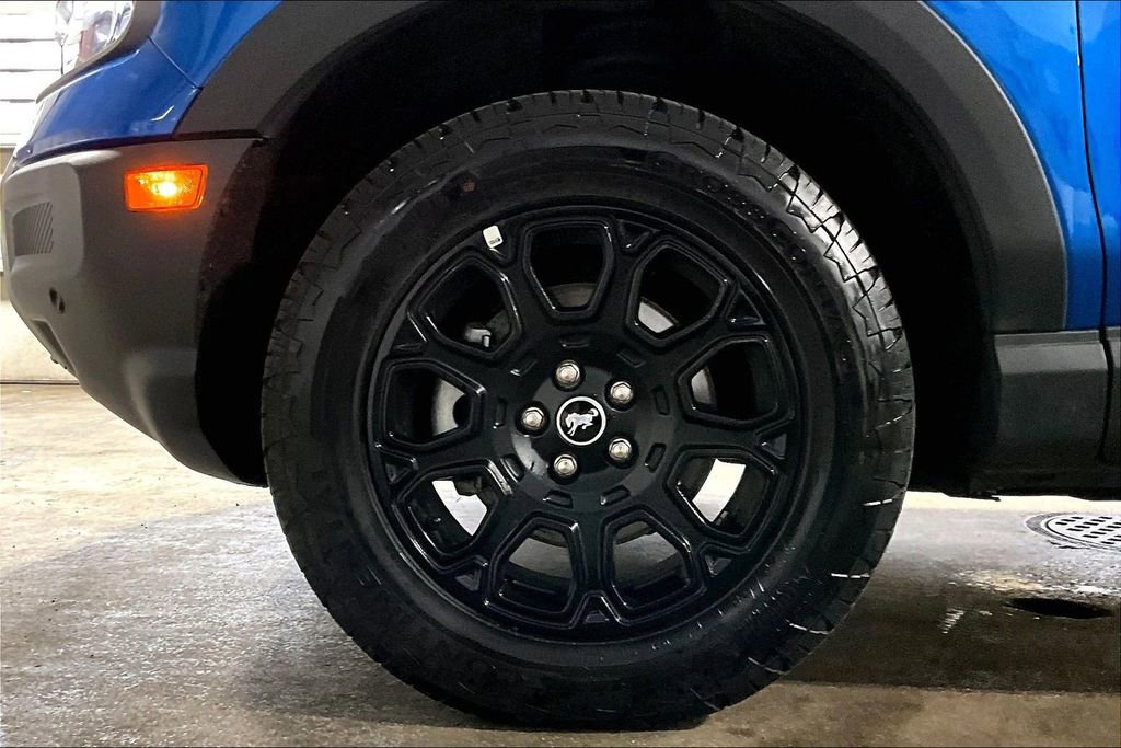 Certified 2025 Ford Bronco Sport Badlands AWD/4WD image 9