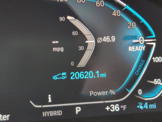 Used 2021 BMW 330e xDrive w/ Premium Package AWD/4WD image 5