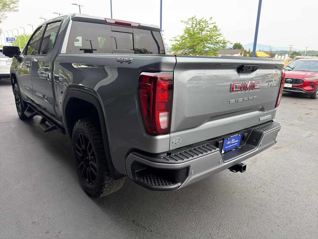 Used 2025 GMC Sierra 1500 Elevation w/ Elevation Premium Package AWD/4WD image 16