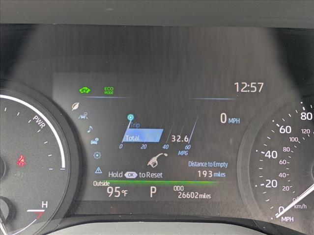 Used 2025 Toyota Sienna LE w/ LE Plus Package AWD/4WD image 11
