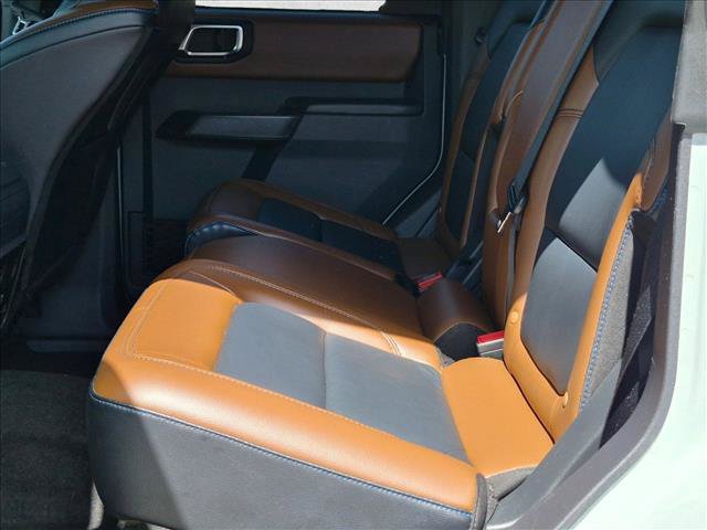 Certified 2024 Ford Bronco Outer Banks AWD/4WD image 16