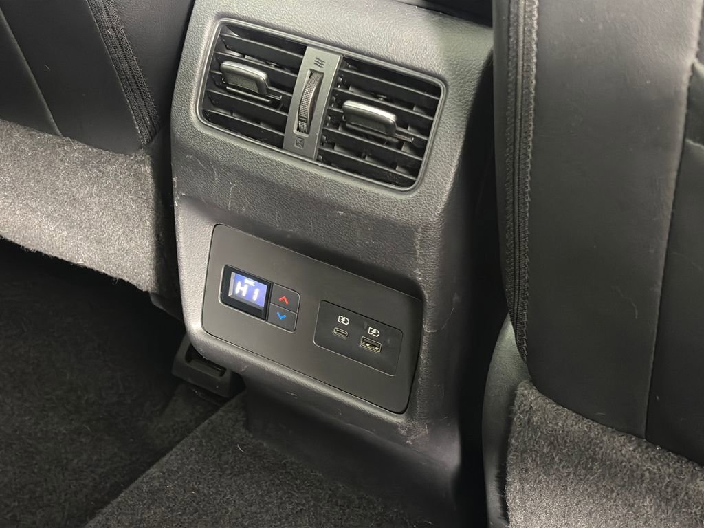 Used 2021 Nissan Rogue SL AWD/4WD image 29