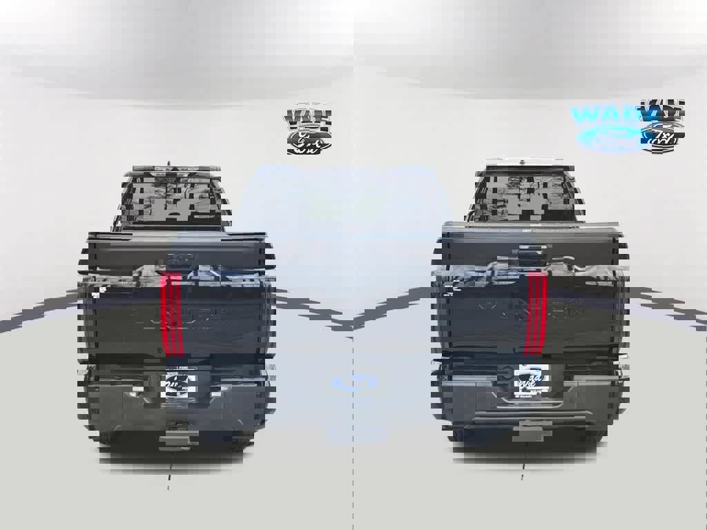 Used 2022 Toyota Tundra SR5 w/ SR5 Premium Package image 6