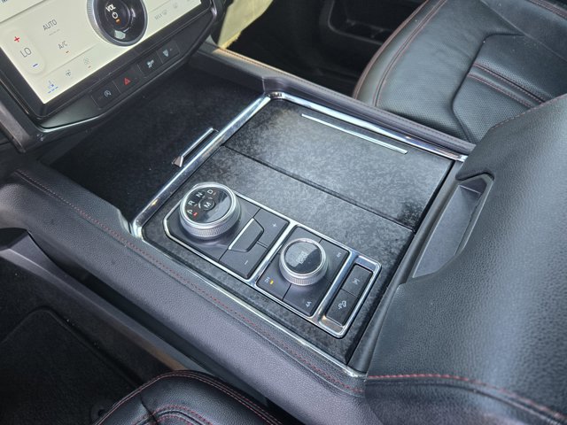 Certified 2022 Ford Expedition Limited image 18