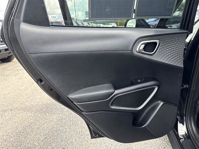 Used 2024 Kia Soul LX w/ Option Group 015 FWD image 26