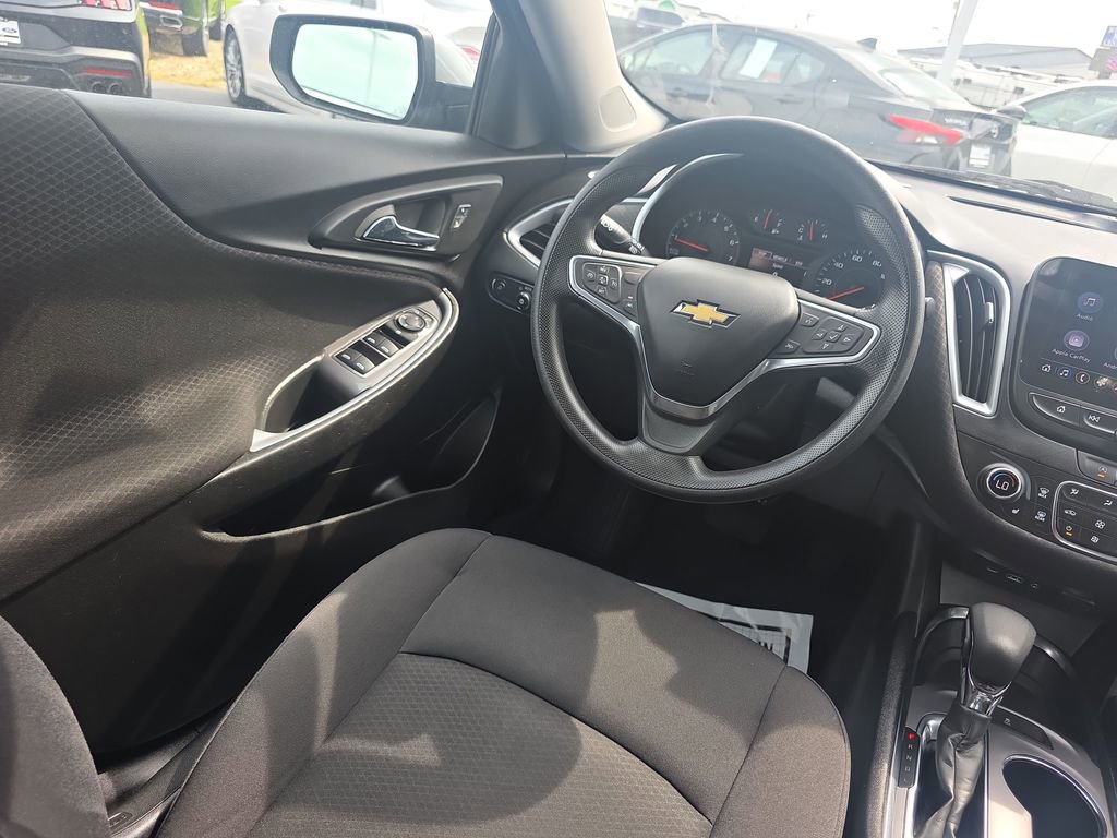Used 2023 Chevrolet Malibu LT FWD image 21