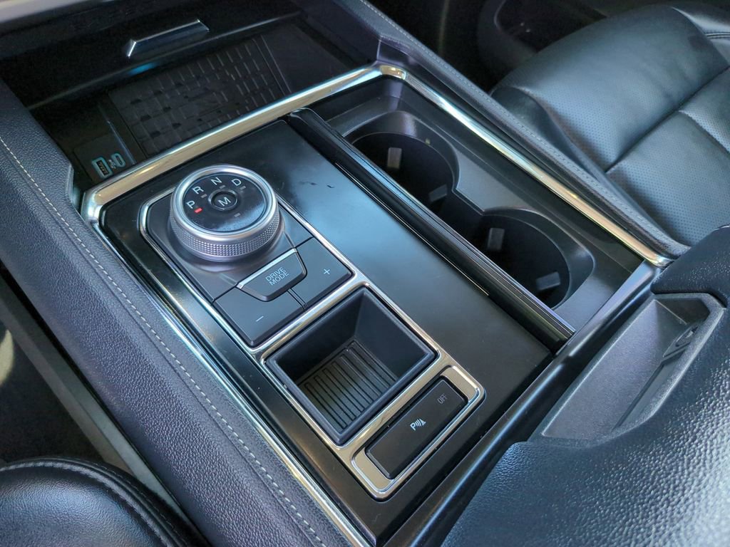 Certified 2024 Ford Expedition XLT RWD image 28