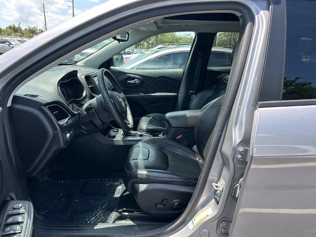Used 2022 Jeep Cherokee Trailhawk w/ Sun, Sound & Nav Group AWD/4WD image 15