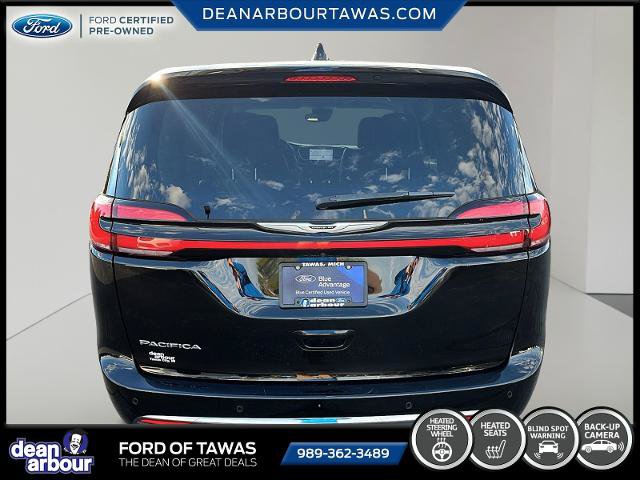 Used 2024 Chrysler Pacifica Touring-L FWD image 20