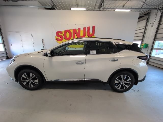 Used 2024 Nissan Murano SV AWD/4WD image 2