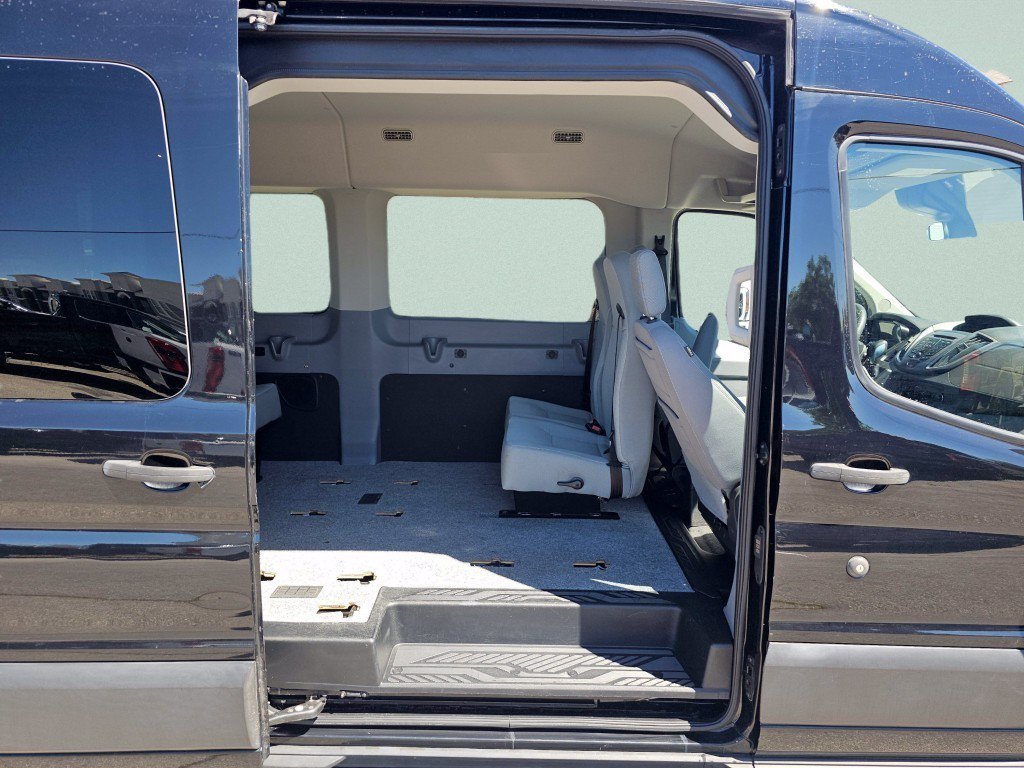 Certified 2019 Ford Transit 350 XLT RWD image 5