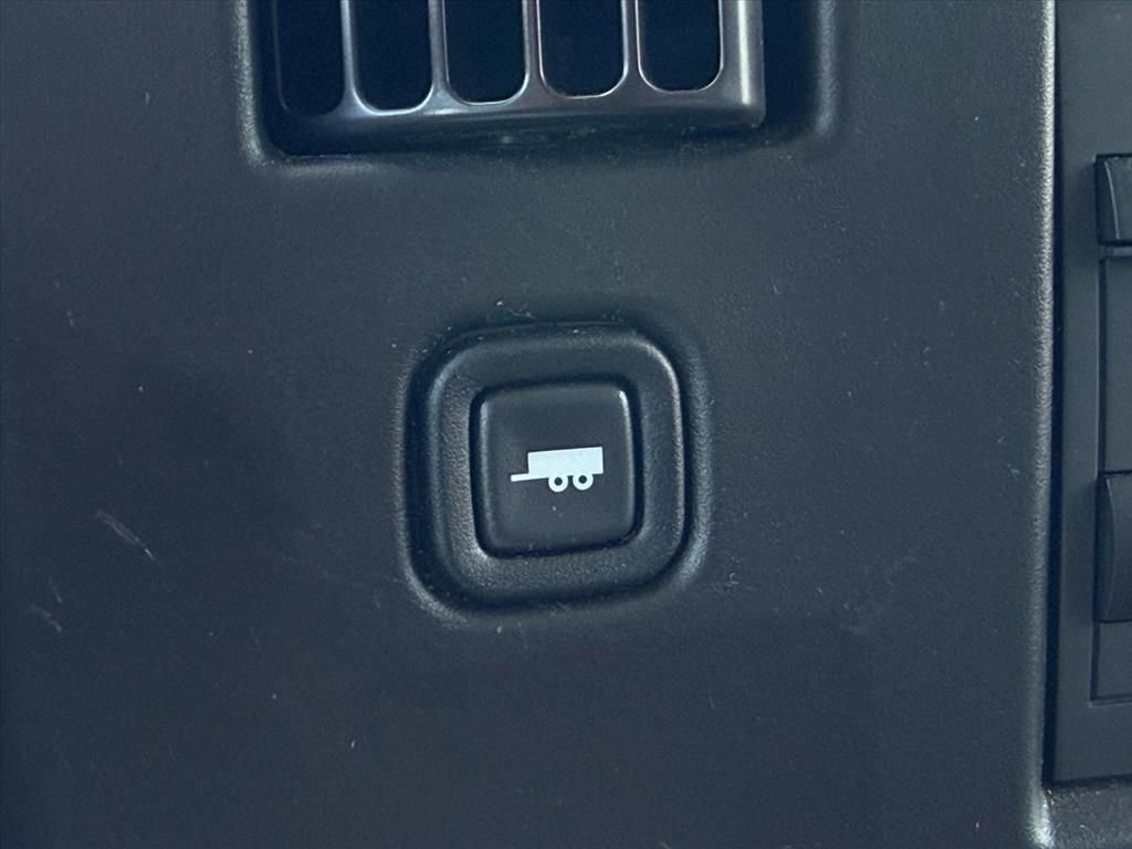 Used 2024 Chevrolet Express 2500 w/ Driver Convenience Package image 23