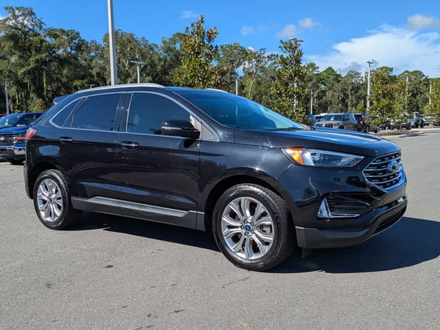 Certified 2022 Ford Edge Titanium AWD/4WD image 2
