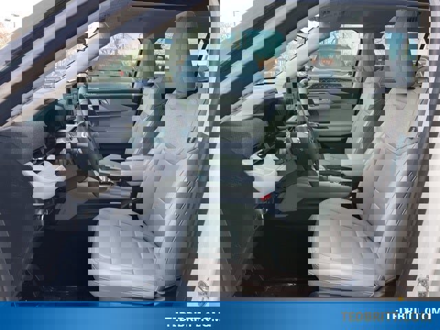 Certified 2025 Ford Explorer Active w/ Active Comfort Package image 25