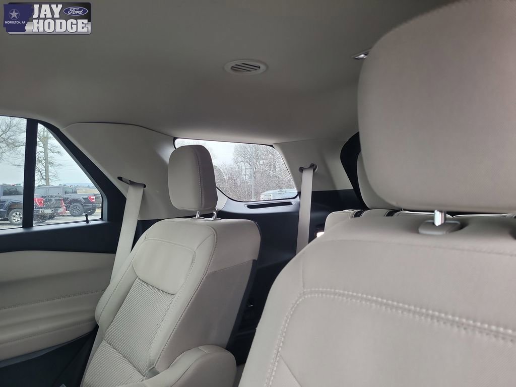 Certified 2022 Ford Explorer XLT image 28