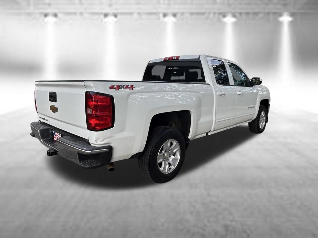 Used 2019 Chevrolet Silverado 1500 LT AWD/4WD image 4
