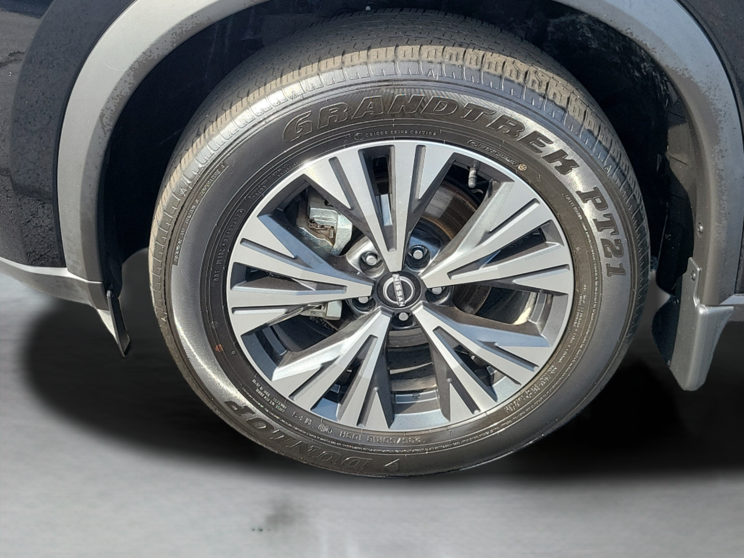 Used 2023 Nissan Rogue SV AWD/4WD image 30