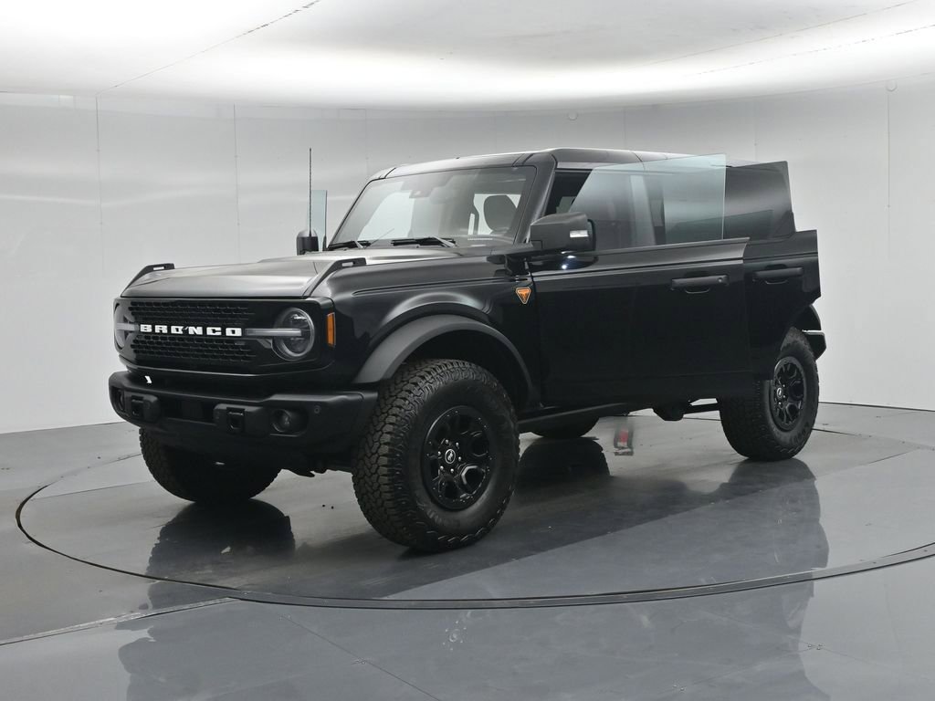 Certified 2025 Ford Bronco Badlands AWD/4WD image 32
