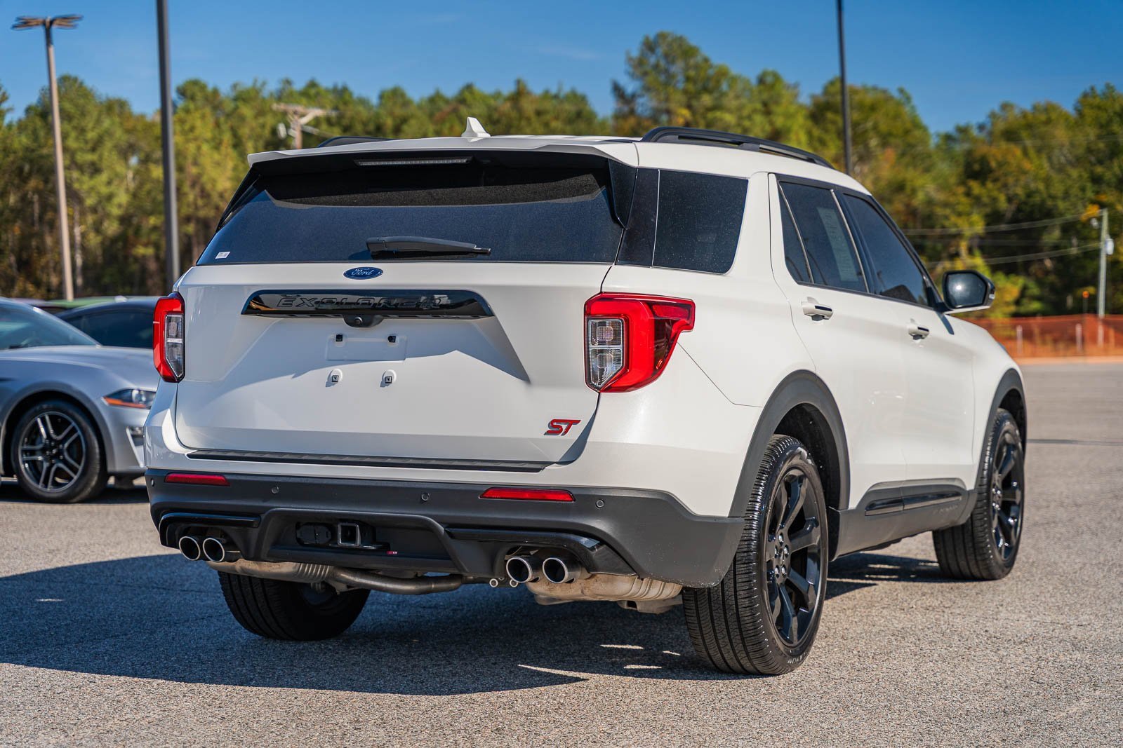 Certified 2024 Ford Explorer ST w/ Equipment Group 401A image 7