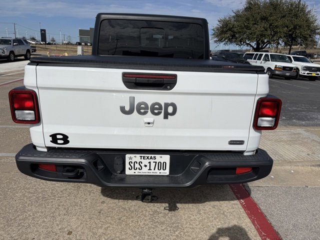 Used 2022 Jeep Gladiator Overland w/ Auxiliary Switch Group image 3