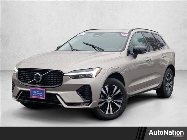 Used 2025 Volvo XC60 B5 Core image 1