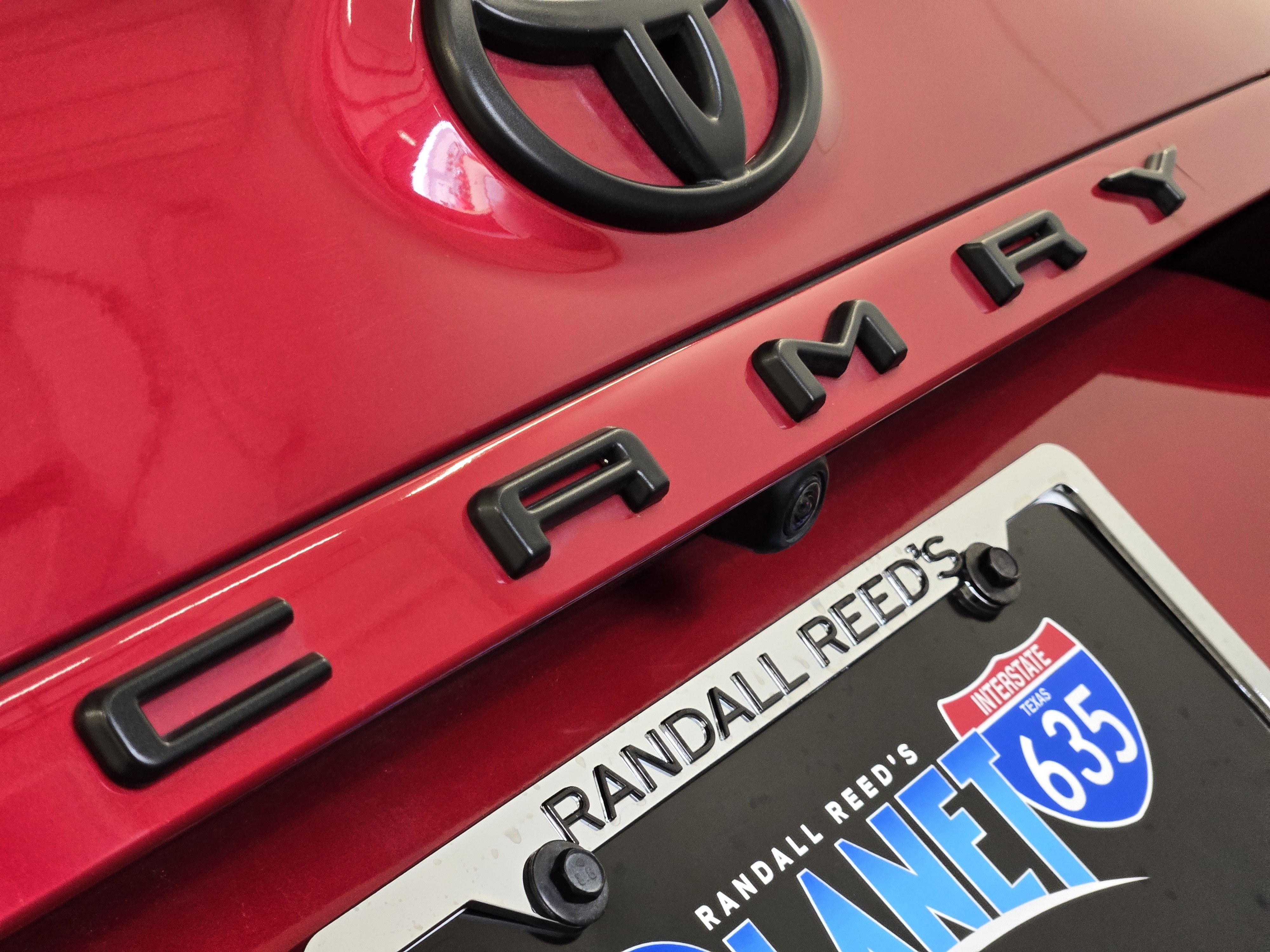 Used 2022 Toyota Camry SE image 12